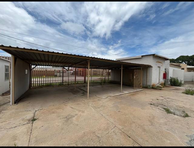 700M² WAREHOUSE TO LET IN DALVIEW